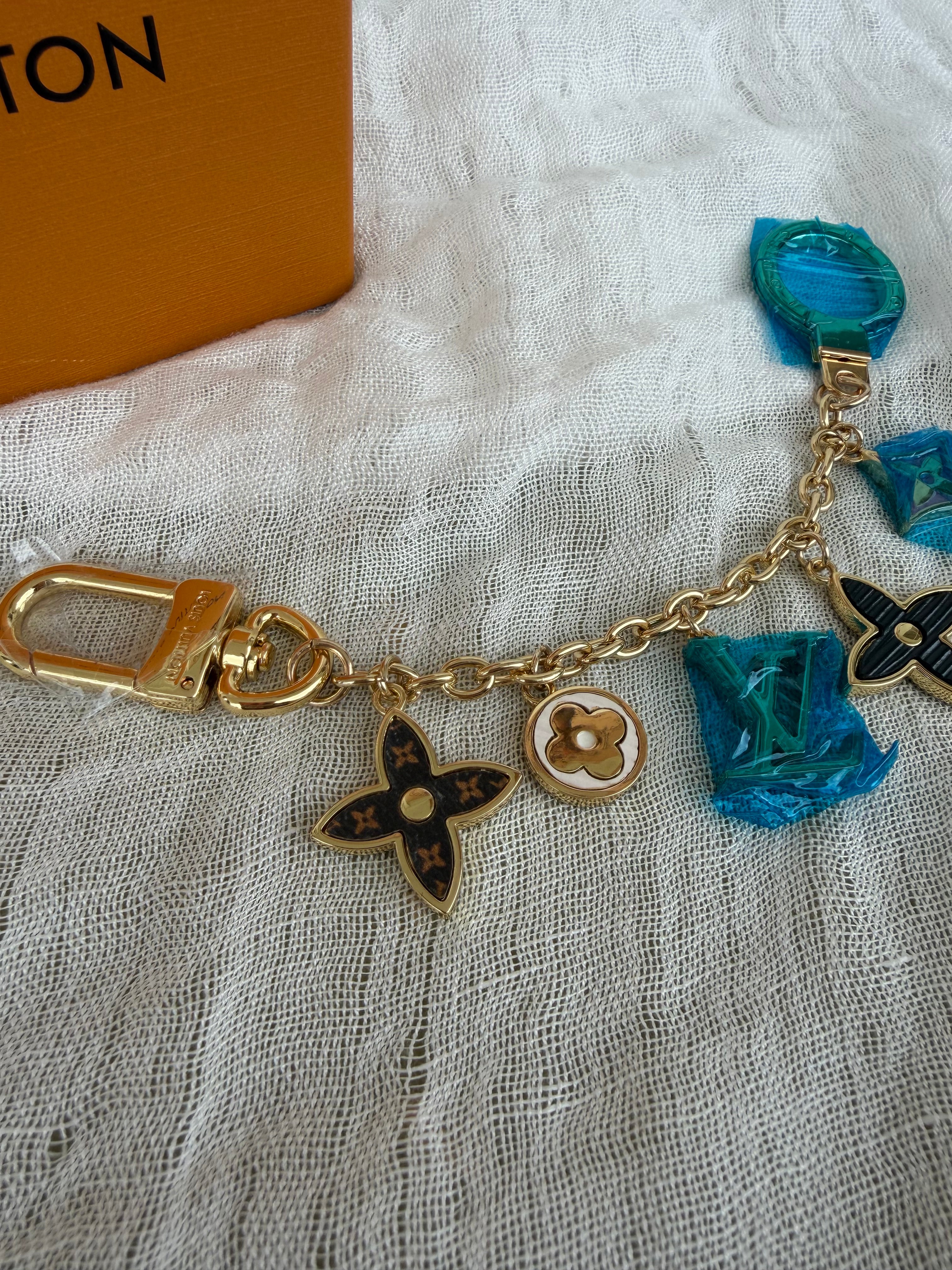Louis Vuitton Monogram Charms Bag Charm Key Holder Gold Tone New