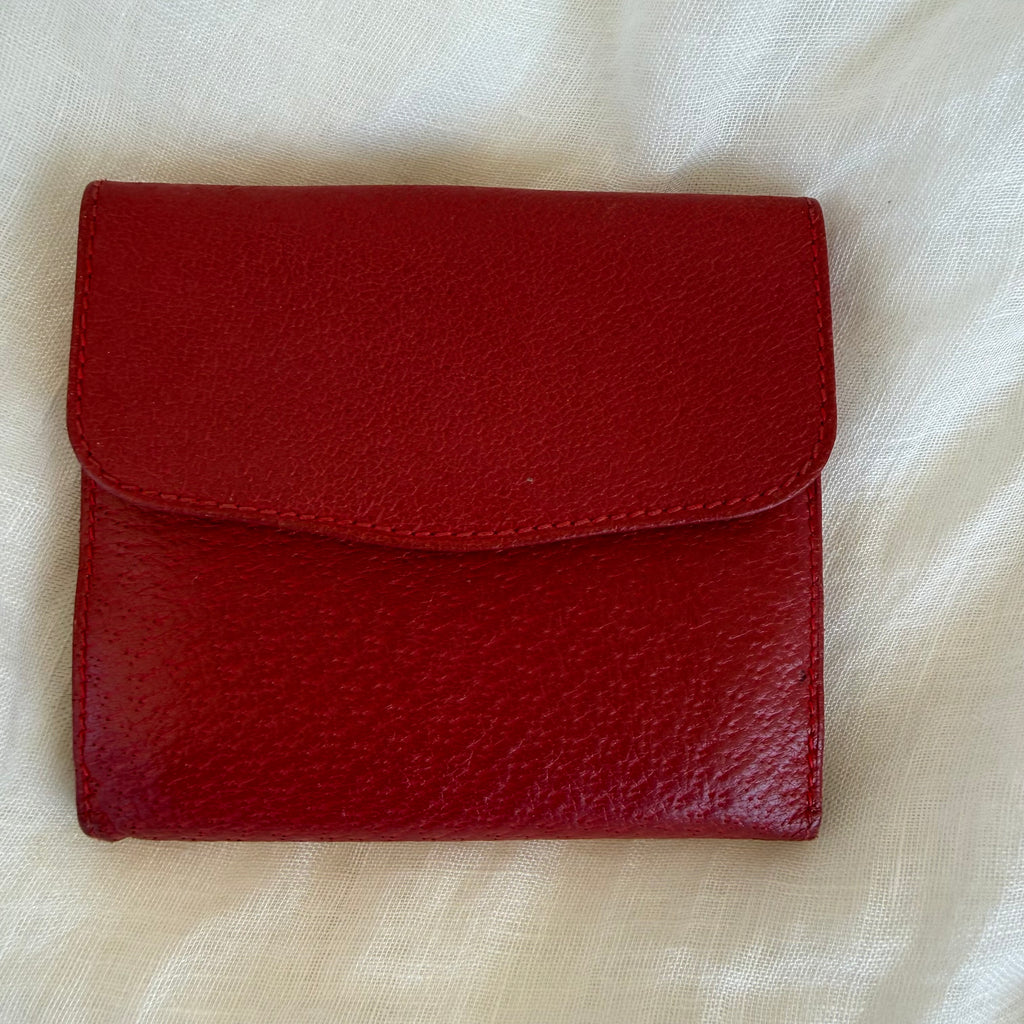 Vintage Gucci Red Leather GG Logo Compact Wallet – Made in Italy