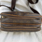 Louis Vuitton Reporter PM Monogram Crossbody Bag Vintage Double Zip
