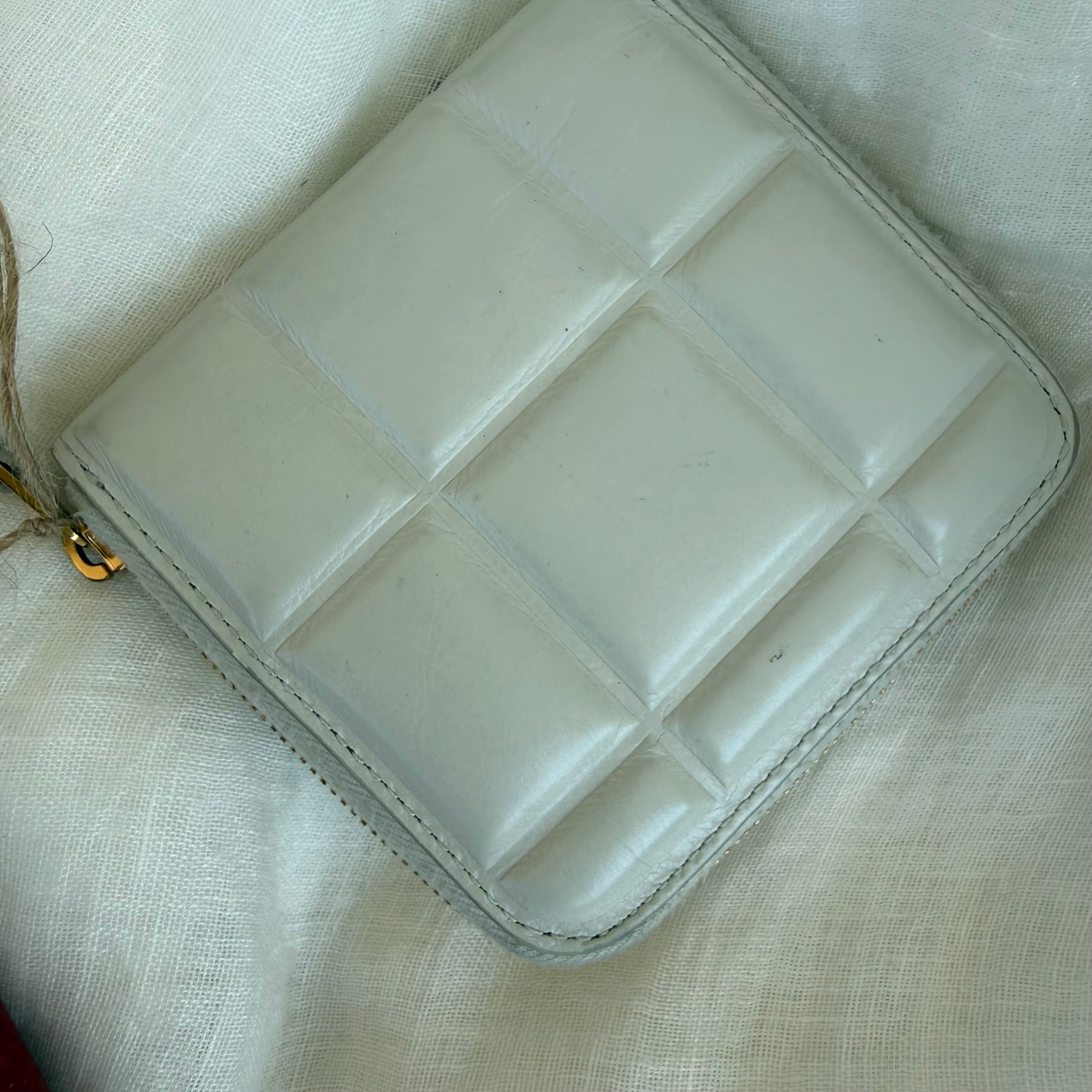 Bottega Veneta White Padded Cassette Zip Around Wallet – Made in Italy