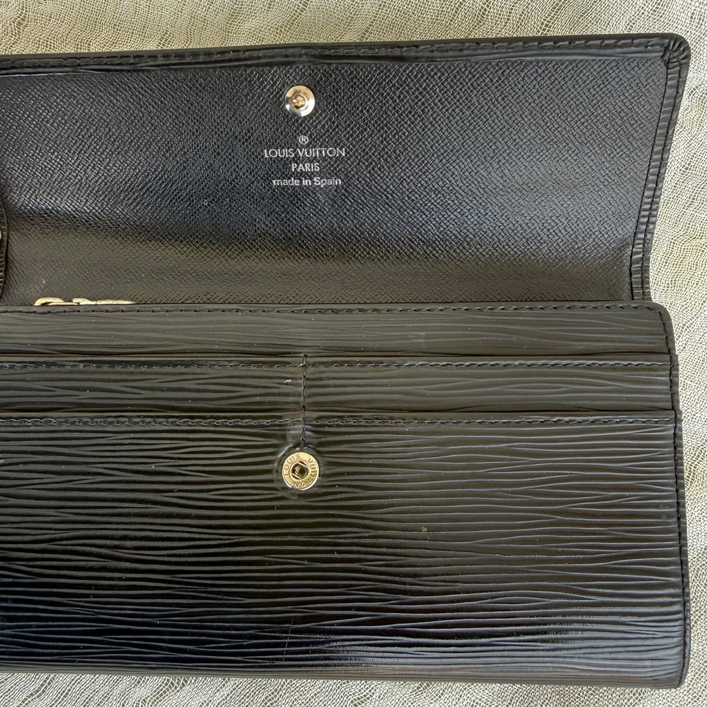 Louis Vuitton Epi Leather Tall Tote and Wallet Bundle