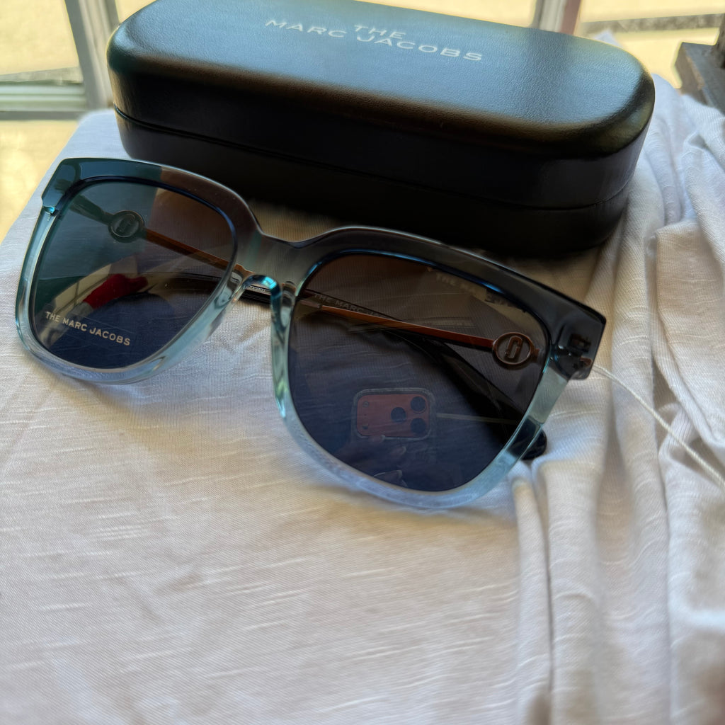 The Marc Jacobs Gradient Sunglasses