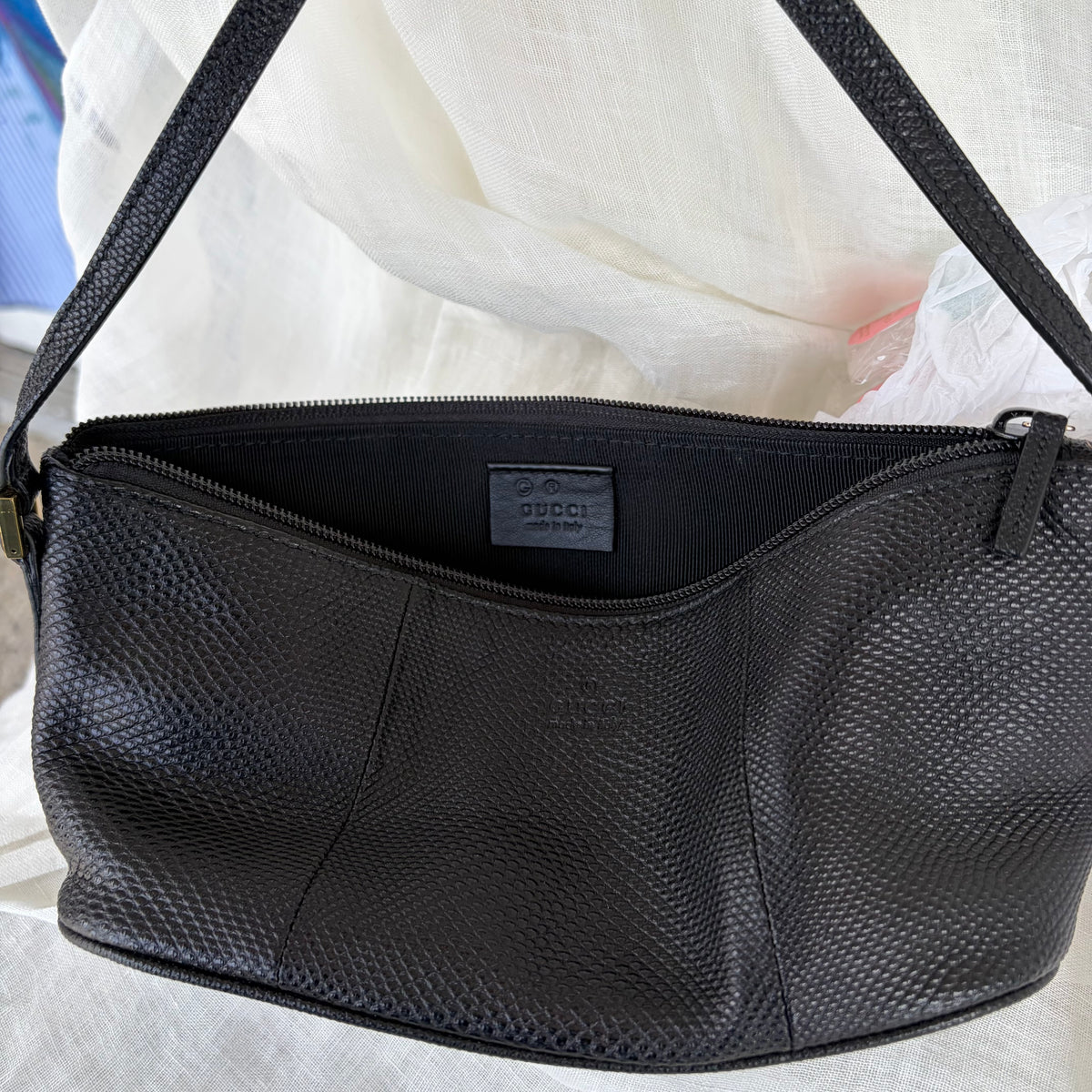 Gucci Black Textured Leather Shoulder Bag
